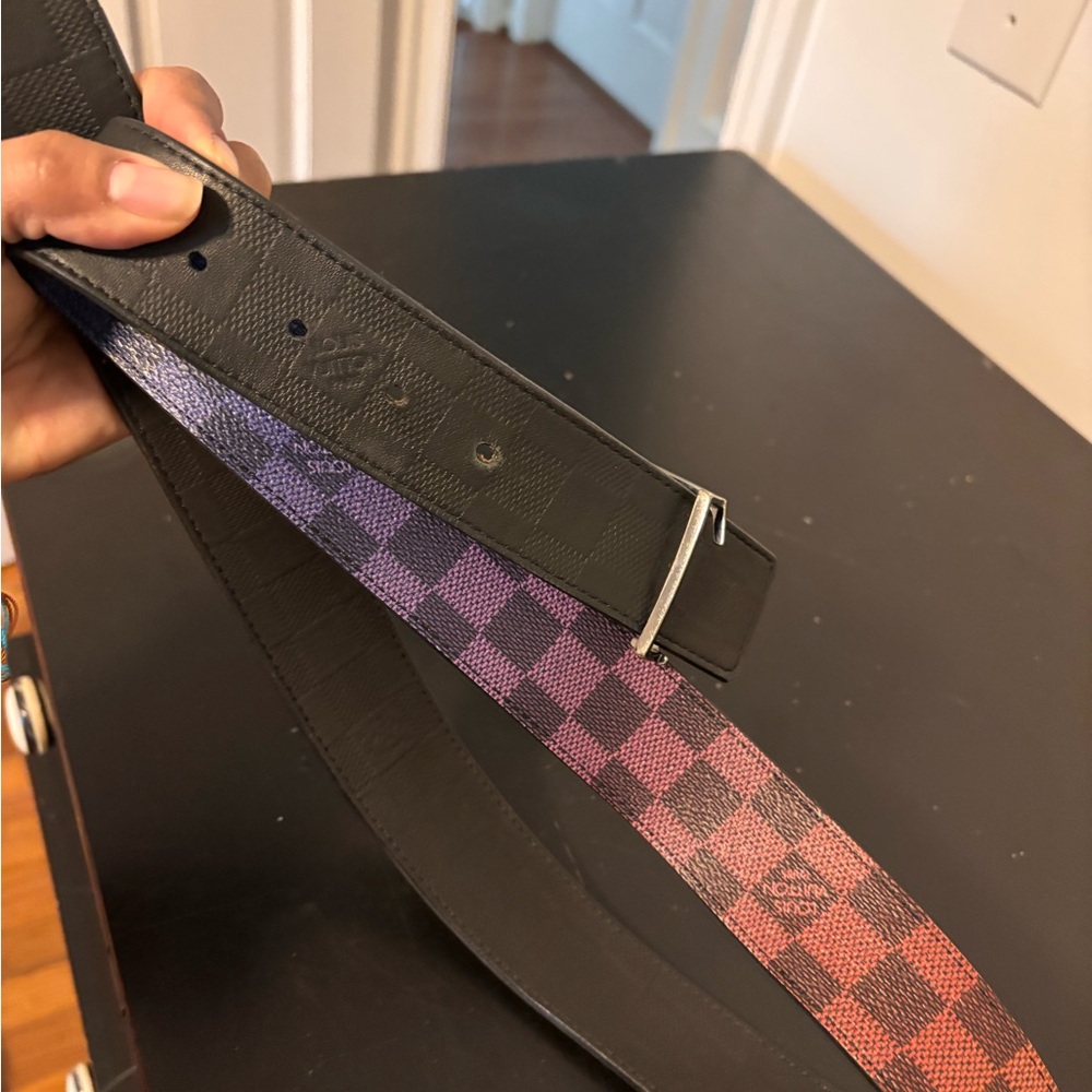 Louis Vuitton Rainbow Damier Belt with Silver Buckle
Reversible black - Picture 2 of 6